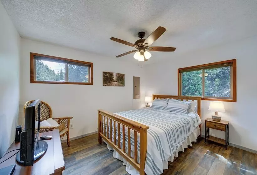 Cozy Worley Cabin W/ Lake Access + Gas Grill!