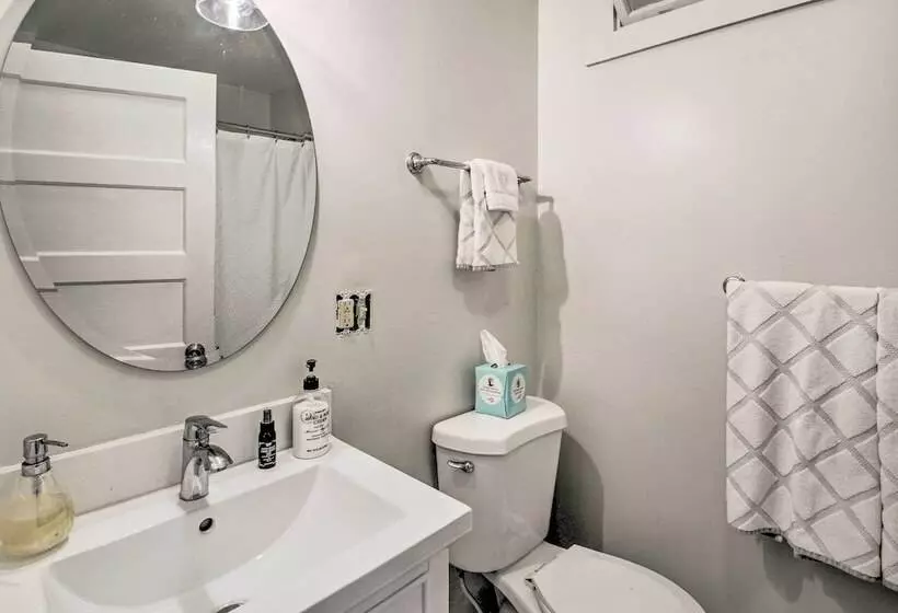 Family Friendly Greenwood Home W/ Lake Access