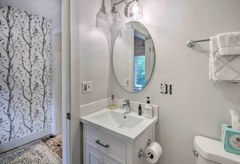 Family Friendly Greenwood Home W/ Lake Access