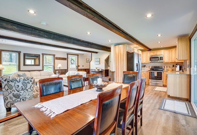 Family Lake & Ski House W/ Paddleboards & Fire Pit