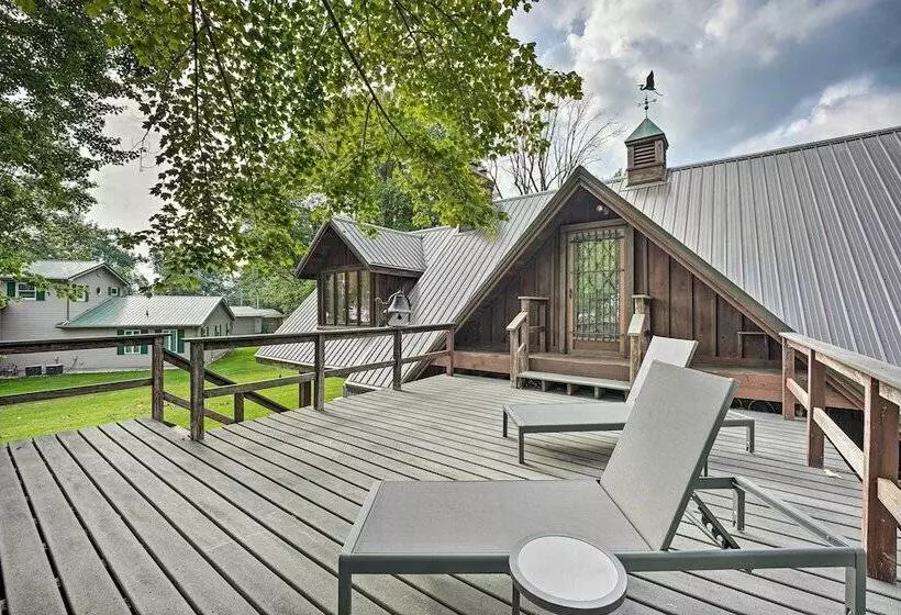 Gorgeous Bremen Home With Lake Access & Yard!