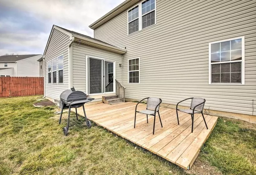 Greenwood Home ~15 Mi To Indianapolis!