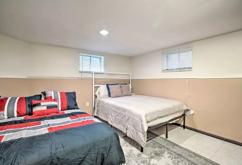 Home W/ Yard & Patio ~ 30 Mi To Downtown Chicago