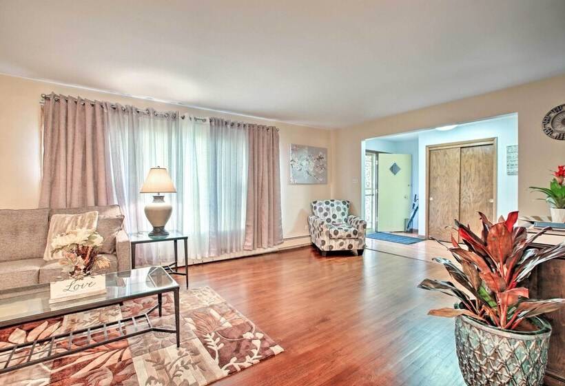 Home W/ Yard & Patio ~ 30 Mi To Downtown Chicago