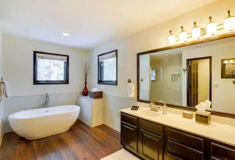 Hot Tub & Ski Shuttle: Forested Breckenridge Home!