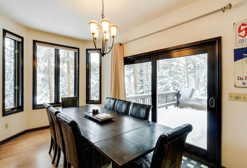 Hot Tub & Ski Shuttle: Forested Breckenridge Home!