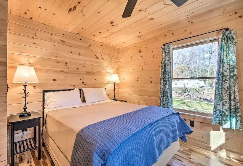 Inviting Webb Lake Cabin W/ Mountain Views