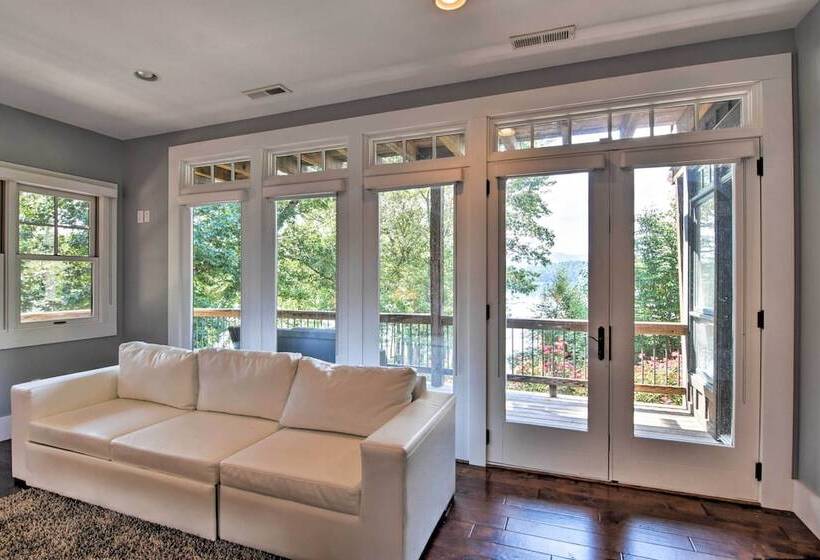 Lake Santeetlah Home W/ Gas Grill, Walk To Marina!