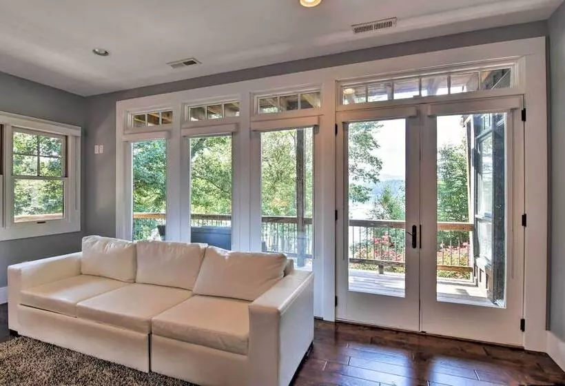 Lake Santeetlah Home W/ Gas Grill, Walk To Marina!