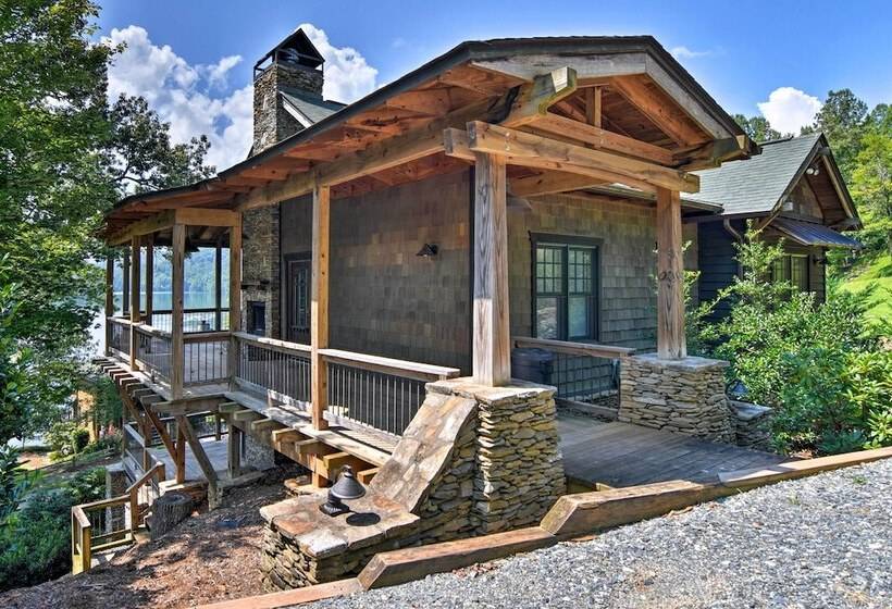 Lake Santeetlah Home W/ Gas Grill, Walk To Marina!