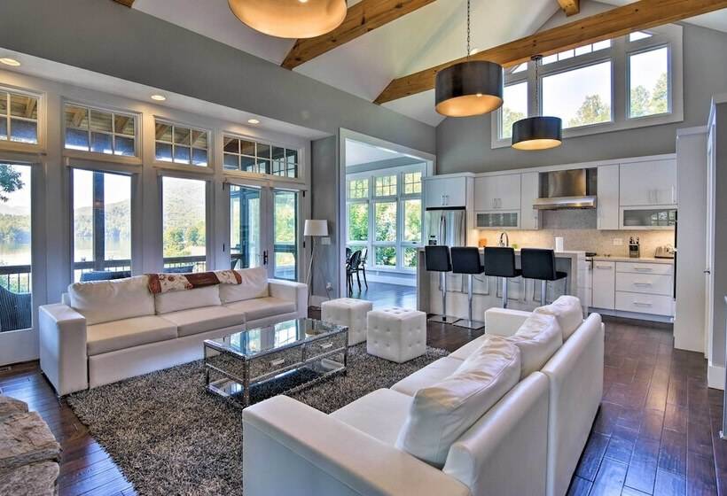 Lake Santeetlah Home W/ Gas Grill, Walk To Marina!