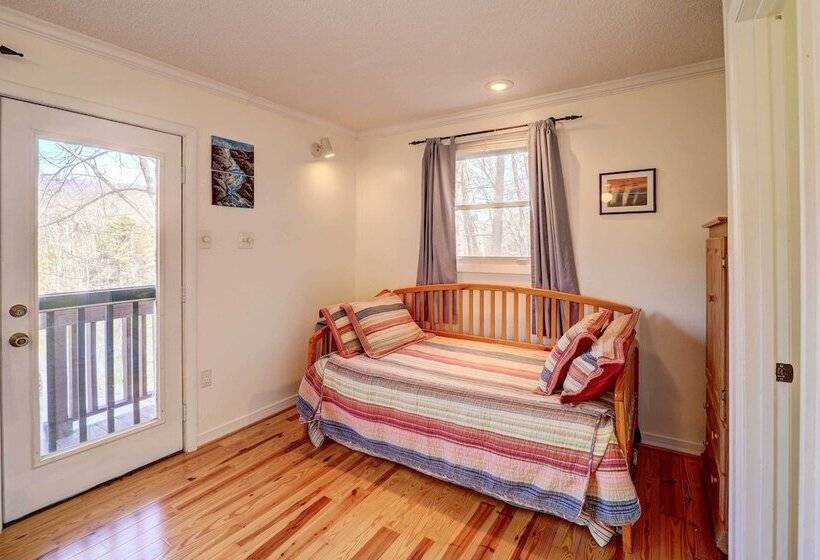 Lakefront Butler Retreat W/ Hot Tub & Dock!