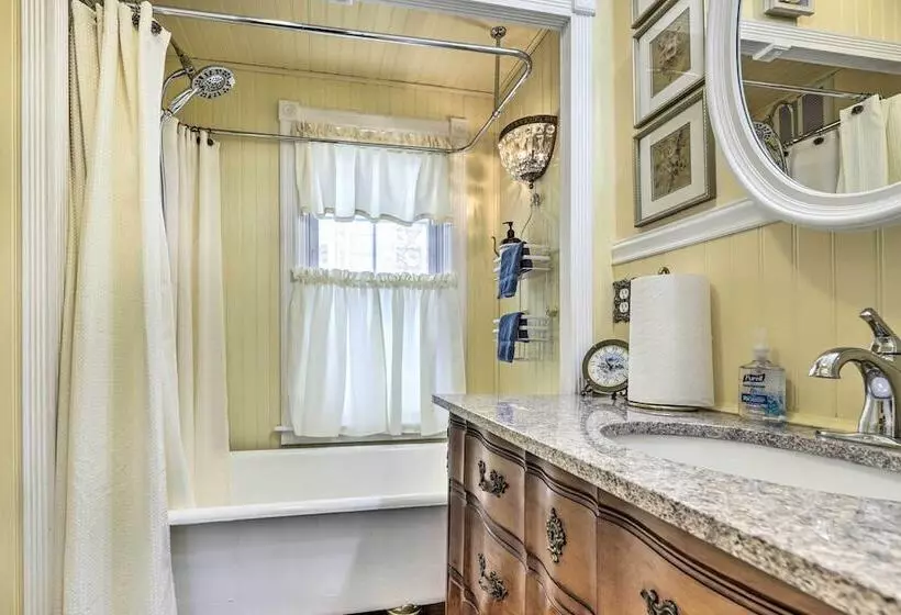 Lakefront Home, Close To Mt Southington!