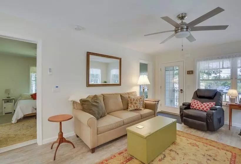 Maine Cottage W/ Dock & Kayaks, Near Augusta!