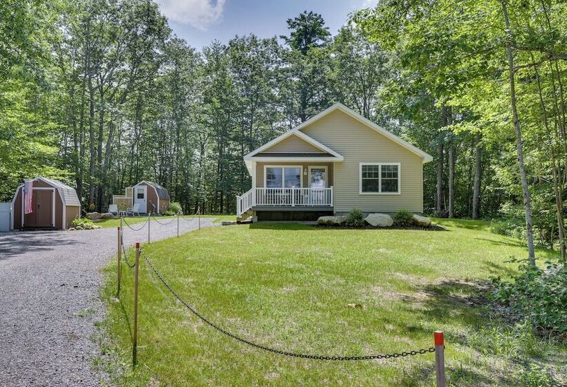 Maine Cottage W/ Dock & Kayaks, Near Augusta!