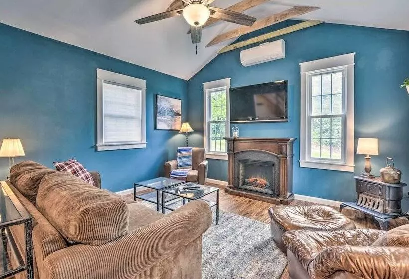 Peaceful Virginia Cabin   Fish, Tube, Boat, Etc!