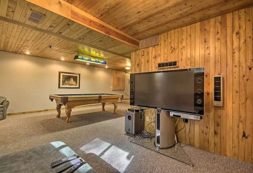 Pet Friendly Raystown Lakefront Cabin W/ Bbq Grill