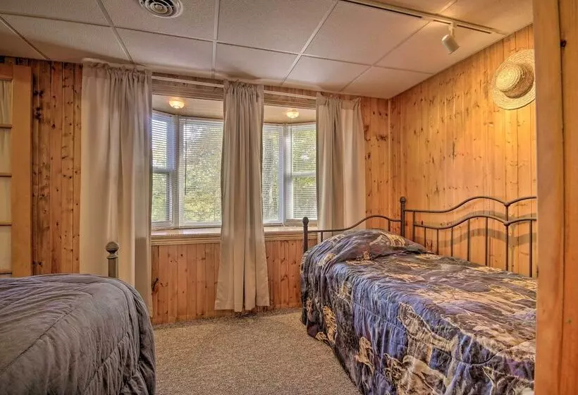 Pet Friendly Raystown Lakefront Cabin W/ Bbq Grill