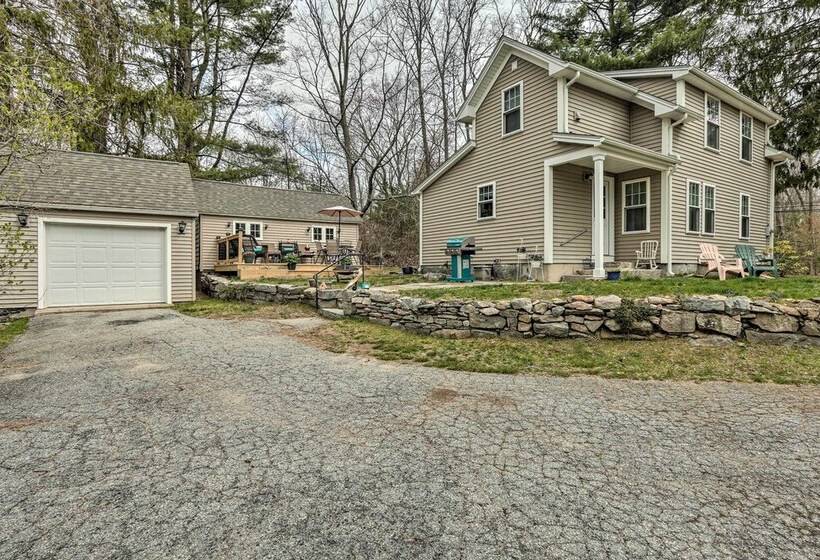 Remodeled Farmhouse In Waterford Near 2 Beaches!