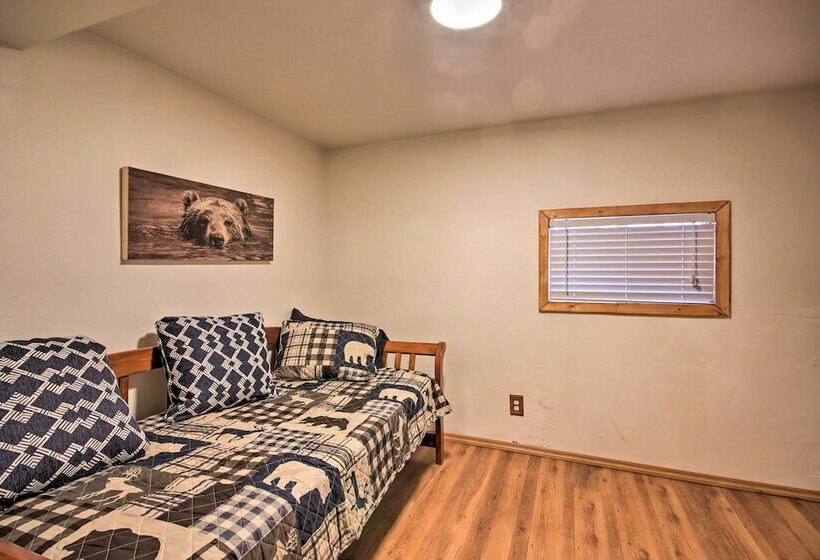 Rustic Eucha Dwelling W/ Balcony, Grand Lake Views