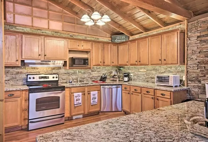 Rustic Eucha Dwelling W/ Balcony, Grand Lake Views