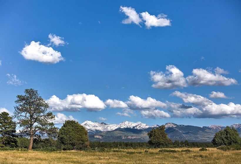 Mancos Cabin Rental On 80 Acres W/ Mountain View!