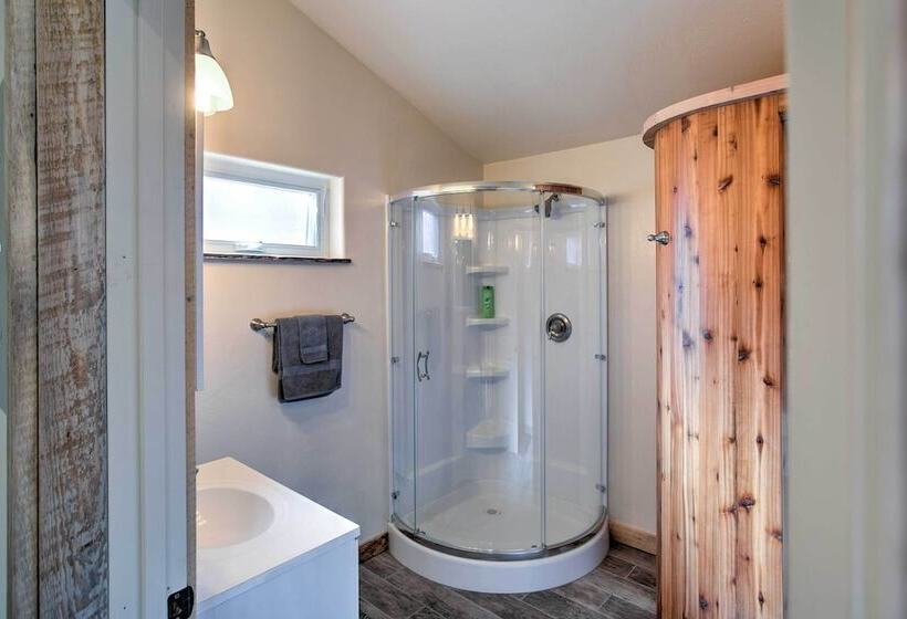 Mancos Cabin Rental On 80 Acres W/ Mountain View!