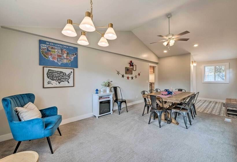 Spacious Layton Retreat W/ Private Hot Tub!