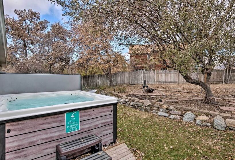 Spacious Layton Retreat W/ Private Hot Tub!