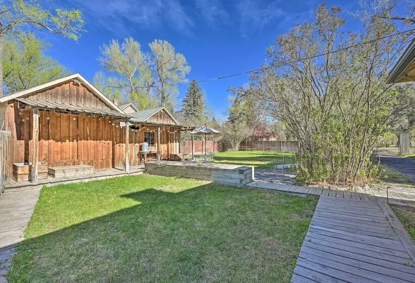 Spacious  Old Saguache Manor    Built In 1914