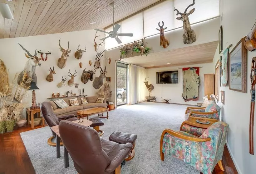 Spacious Plymouth Hideaway On Acreage W/ Lake!