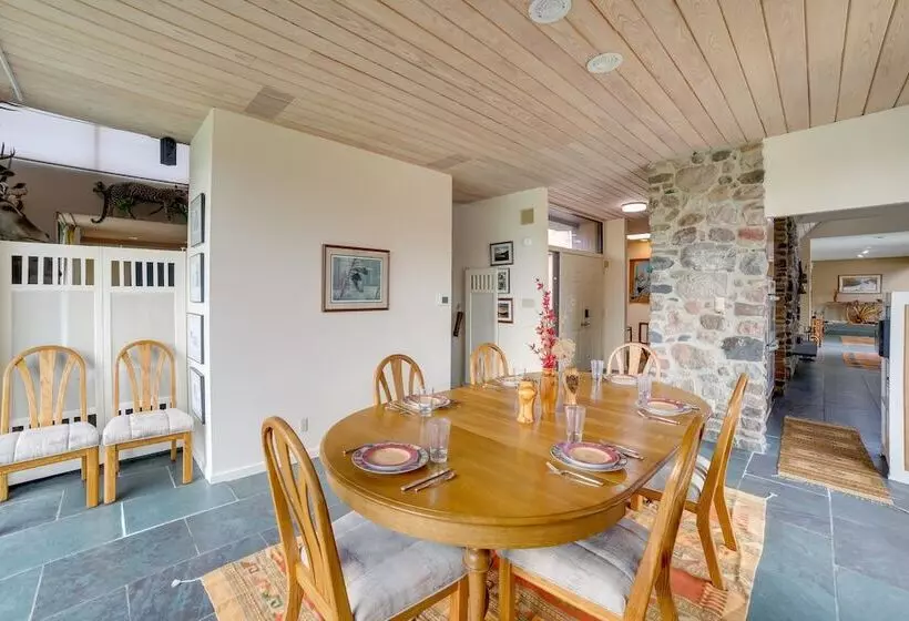 Spacious Plymouth Hideaway On Acreage W/ Lake!