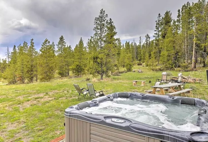 Updated Cabin W/ Hot Tub ~ 11 Mi To Winter Park!