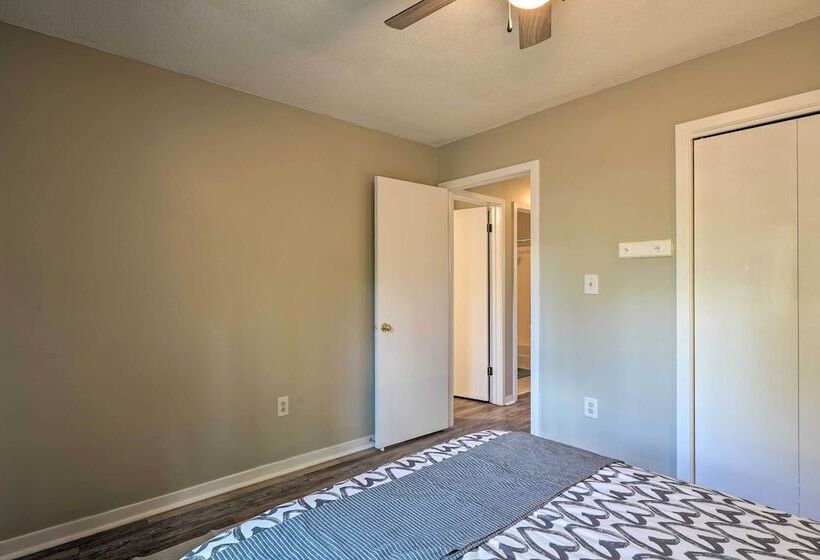 Waterfront Cottage W/ Boat Dock & 3 Decks!