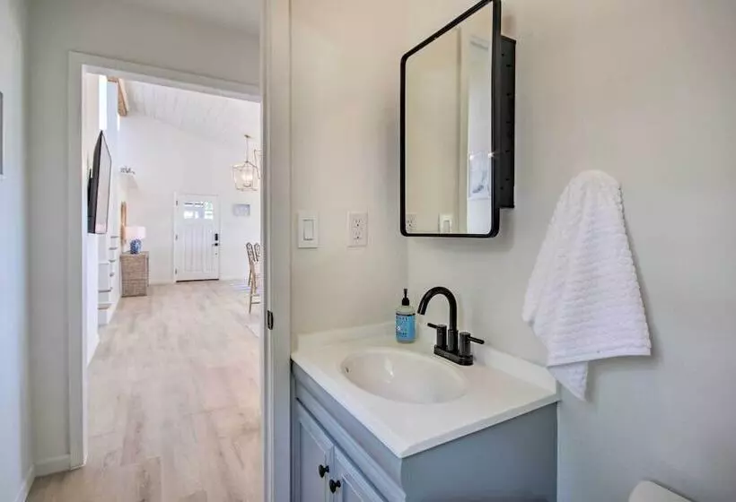 Waterfront Livingston Home W/ Dock & Porch!