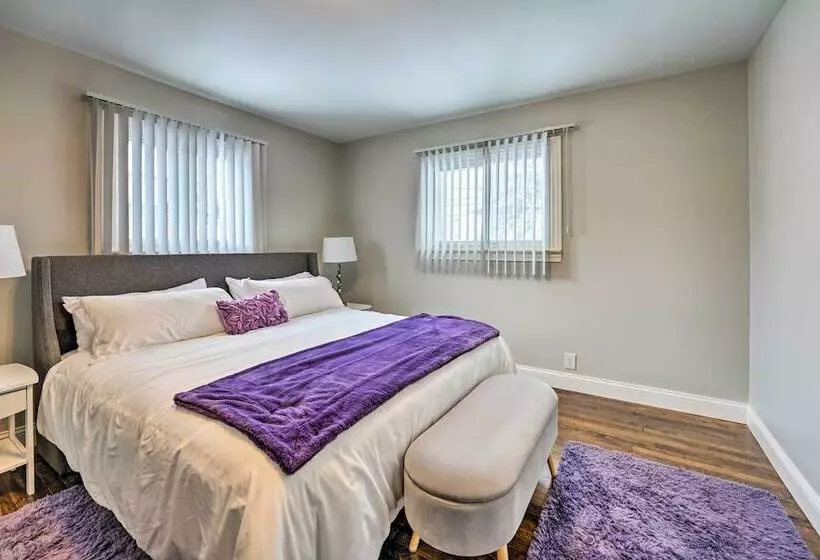 Westland Home ~ 20 Mi To Downtown Detroit!