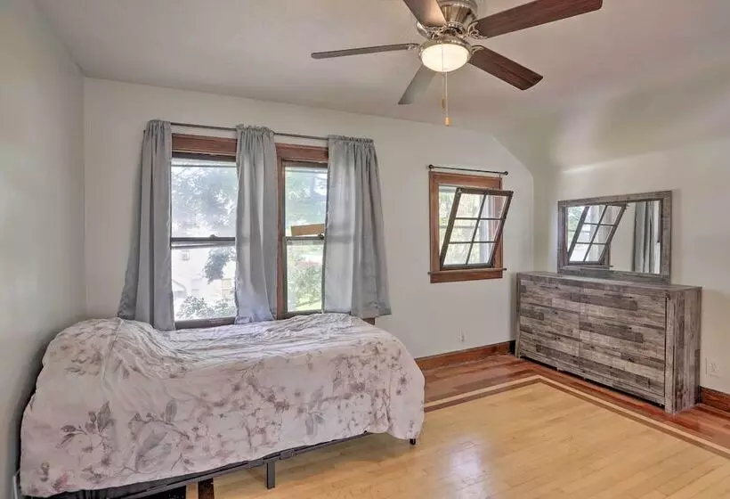 Cleveland Area Home W/ Deck < 10 Mi To Dtwn!