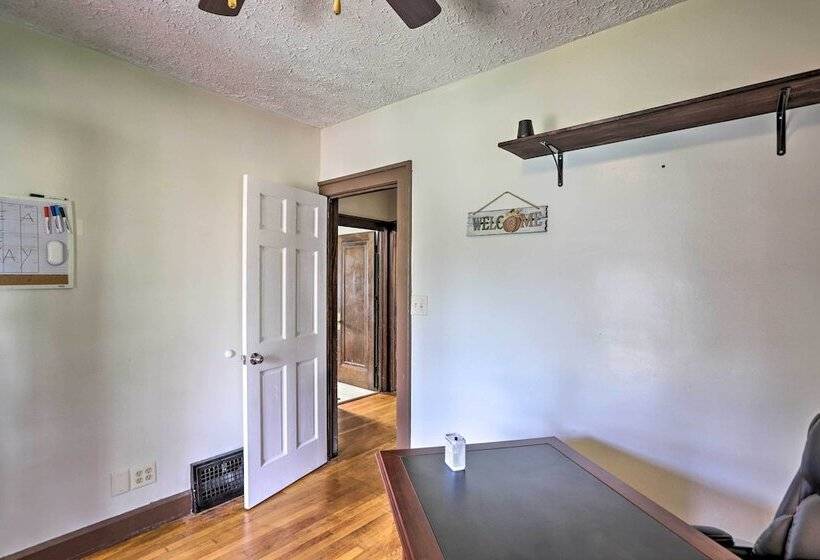 Cleveland Area Home W/ Deck < 10 Mi To Dtwn!