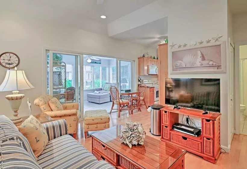 Coastal Wells Cottage W/ Access To Game Room & Gym