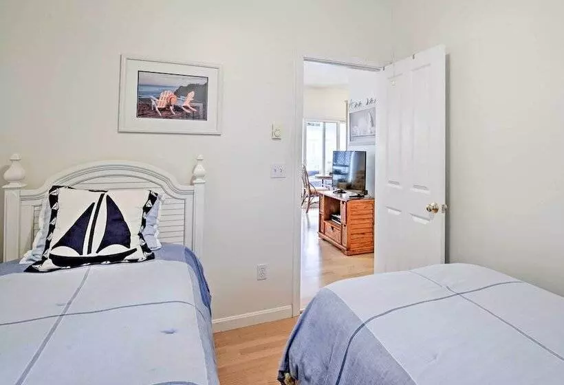 Coastal Wells Cottage W/ Access To Game Room & Gym