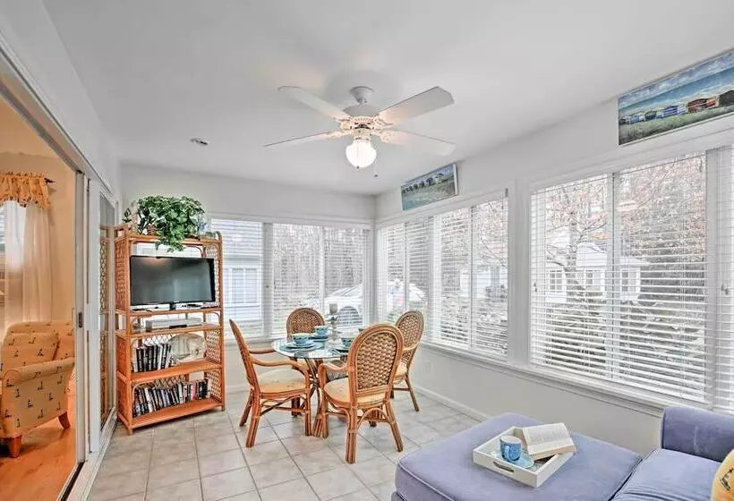 Coastal Wells Cottage W/ Access To Game Room & Gym