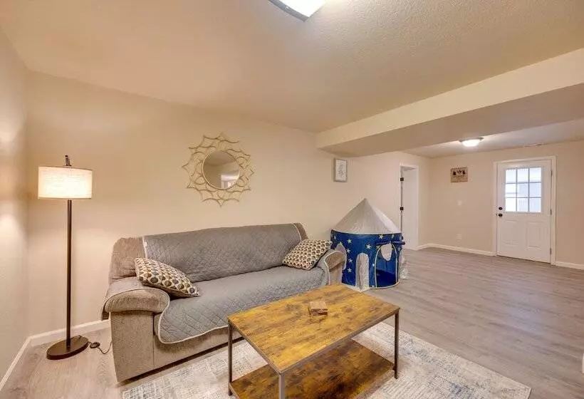 Comforting Woodland Park Home W/ Fire Pit!