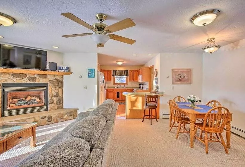 Cozy Riverfront Home W/ Fire Pit In Houghton Lake!