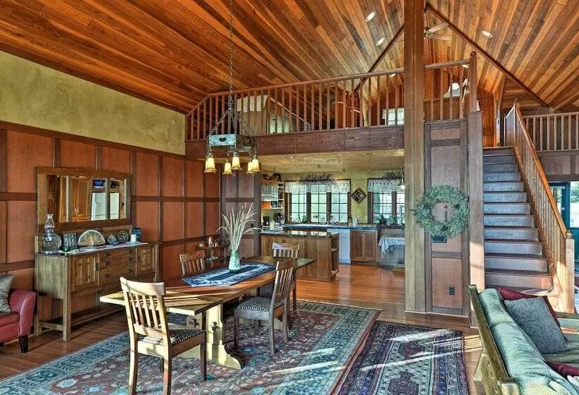 Forested Gold Beach House W/ Panoramic Ocean Views