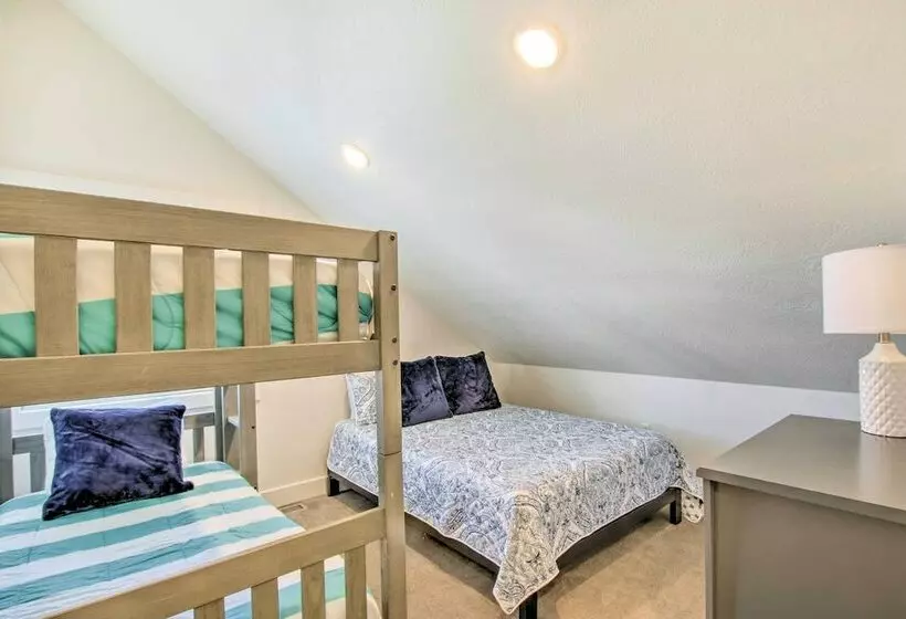 Garden City Home W/ Pool Access By Bear Lake!