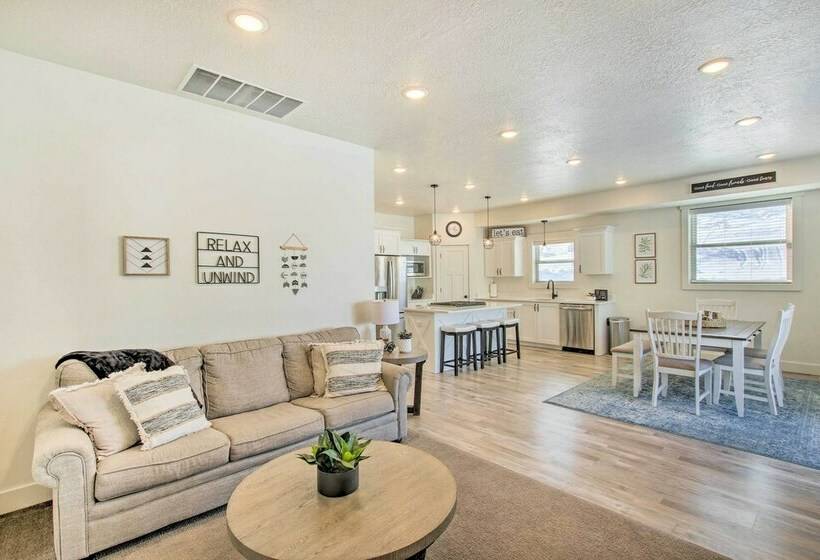 Garden City Home W/ Pool Access By Bear Lake!