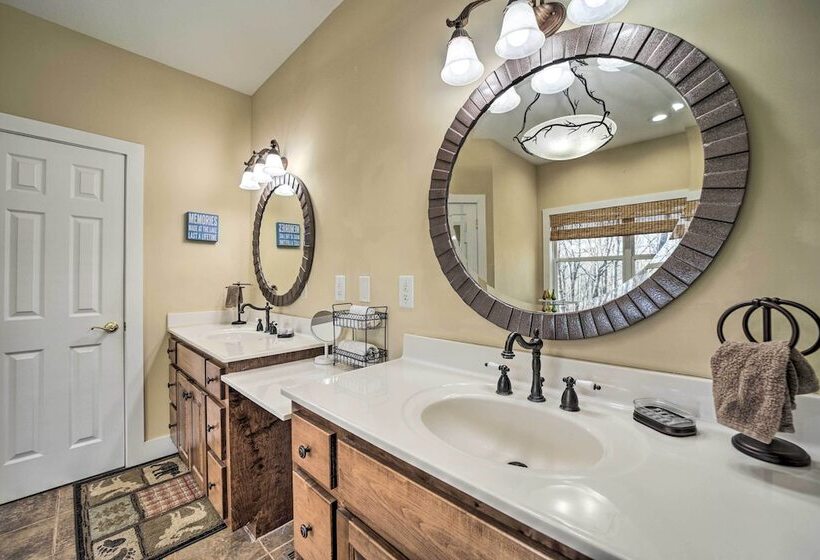 Glenville Serenity Lodge  Cabin: Lake Views!