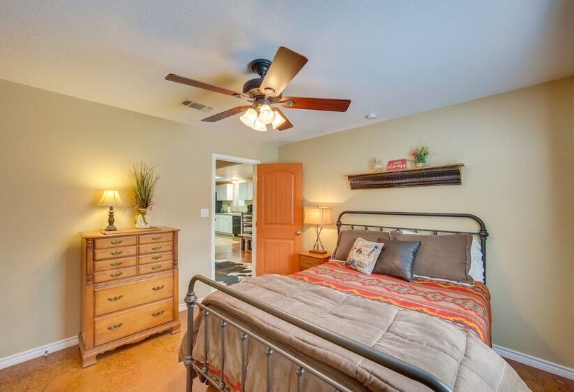 Guest House  92 Acre Buffalo Hideaway W/ Rec Barn