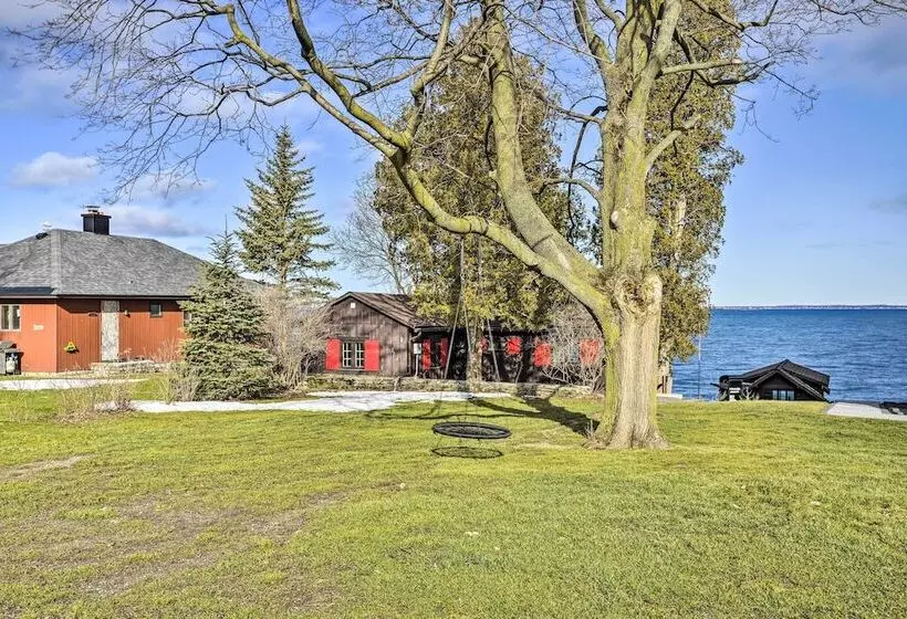Henderson Harbor Cottage W/ Lake Access!