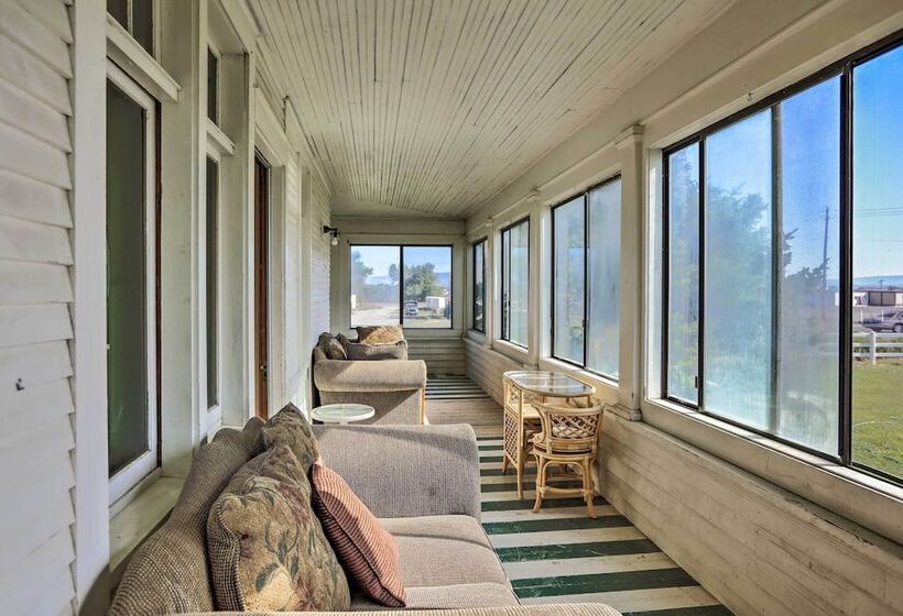 Lovell Home Drive To Bighorn Mtn, Yellowstone